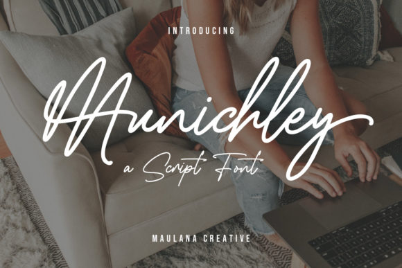 Munichly Script: A Font for Creative Businesses